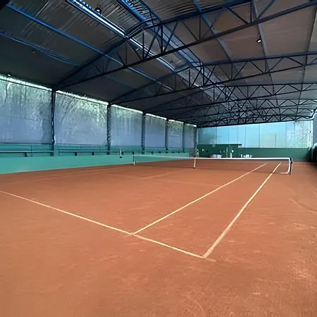 Resort Wembley Tenis 250m da Praia das Toninhas-3